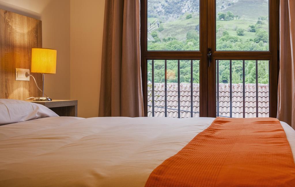 Apartamentos El Caxigu Arenas De Cabrales Eksteriør bilde