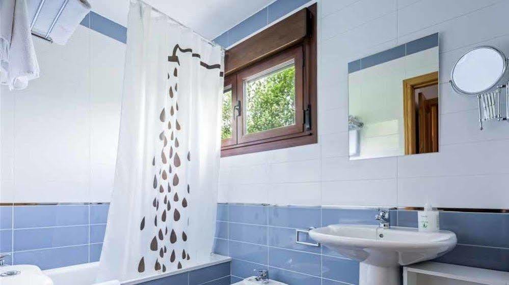 Apartamentos El Caxigu Arenas De Cabrales Eksteriør bilde